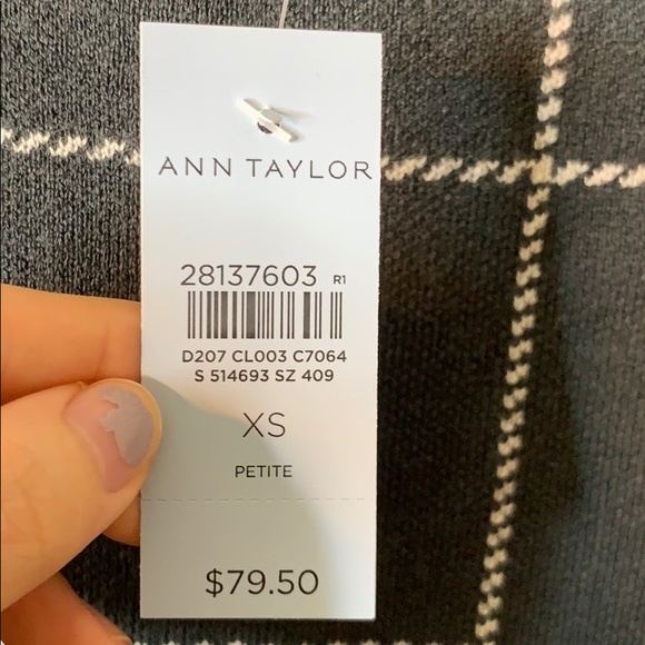 Petite Xs Window-paned pattern Ann Taylor Top - Picture 5 of 7